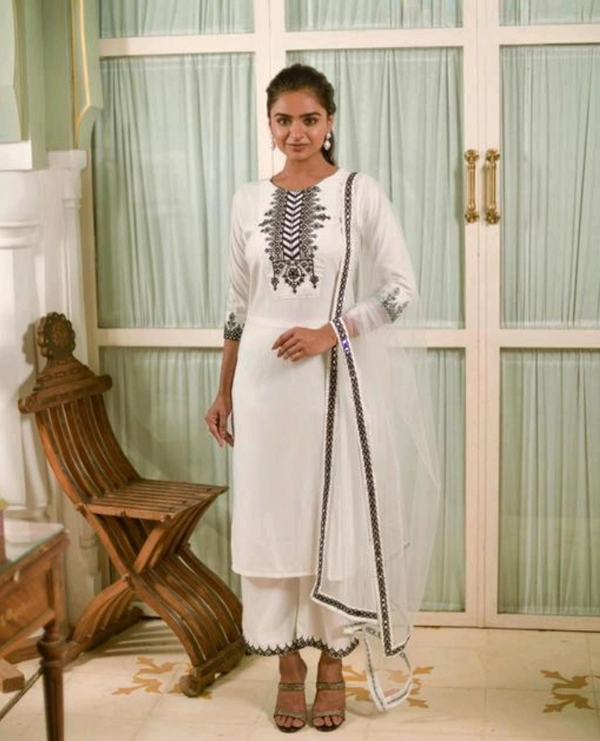 Women Stylish Staight White Embroidered Kurta Set - White, S