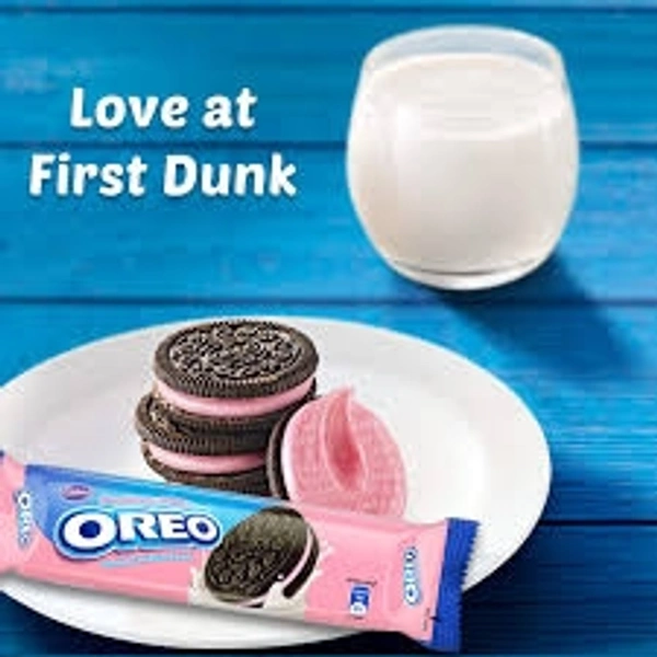Oreo Strawberry Creme Flavoured Chocolatey Sandwich Biscuits - 35rs