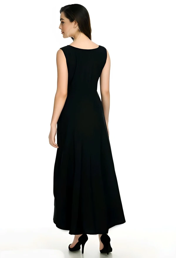 Classic Gown - Black, M, Free