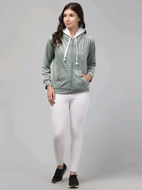 Velvet Comfyy Sweatshirt - Bombay, S, Free