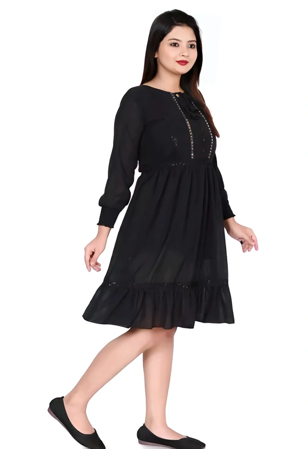 Knee Length dress - Black, XL, Free