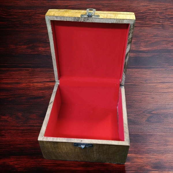 Sold By ZAIN R CREATION Jewellery Box With Design 