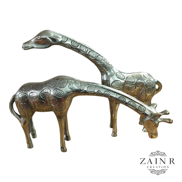 Sold By ZAIN R CREATION Decorative Giraffe Pair. - L.18.5'' H.14.5'' W.2.5'' / L.18.5'' H.9.5'' W.2.5'', 4 Kg, Aluminium