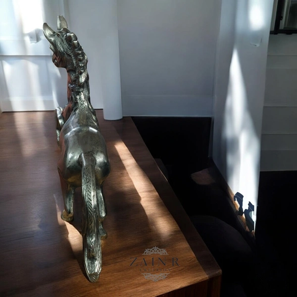 Sold By ZAIN R CREATION Decorative Standing Horse - L.24.5'' H.23'' W.5'', 6.200 kG, Aluminium
