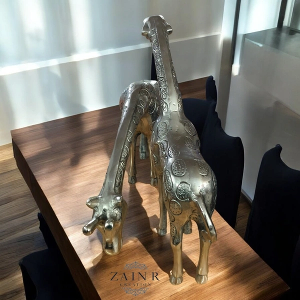 Sold By ZAIN R CREATION Decorative Giraffe Pair. - L.18.5'' H.14.5'' W.2.5'' / L.18.5'' H.9.5'' W.2.5'', 4 Kg, Aluminium