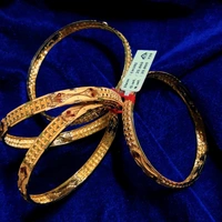 18 kt Bangles (4 Pcs) - 750 Hallmarked