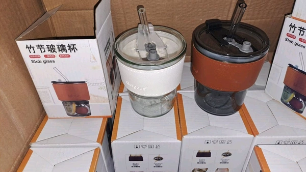 GENERIC Glass Mug With Straw 