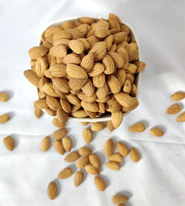 OurPlanetStore Premium Quality Almonds (Regular) - 500 Gram