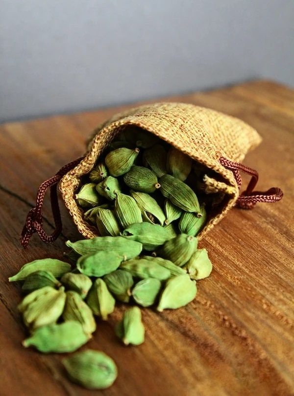 Kerala Cardamom Single Origin Native Variety Mixed Size - 50 Gram