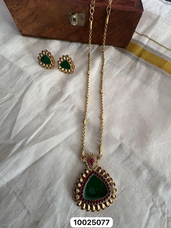 matta gold  Navarathri Special Chain And Locket

