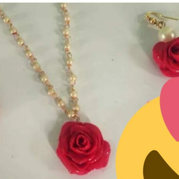 Clay With Lahori - golden, free