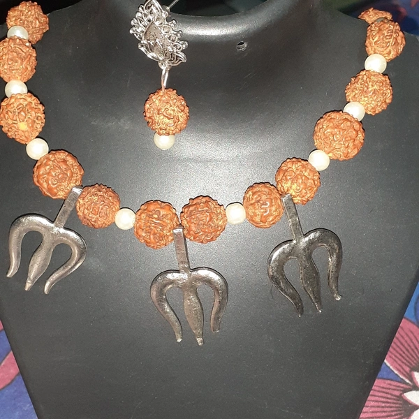 Rudrakh Trisul - silver, free