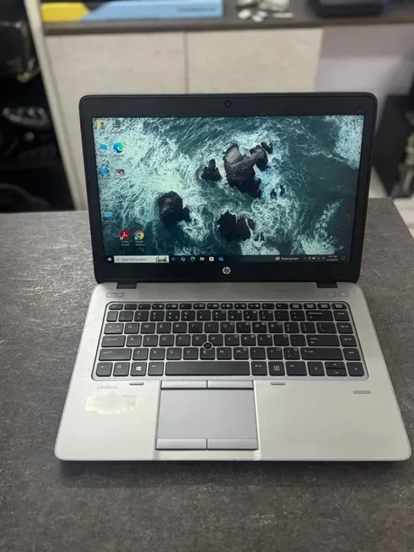 HP Hp Elitebook 745 g2 - AMD A8 7150B 8gb ram, 256gb ssd