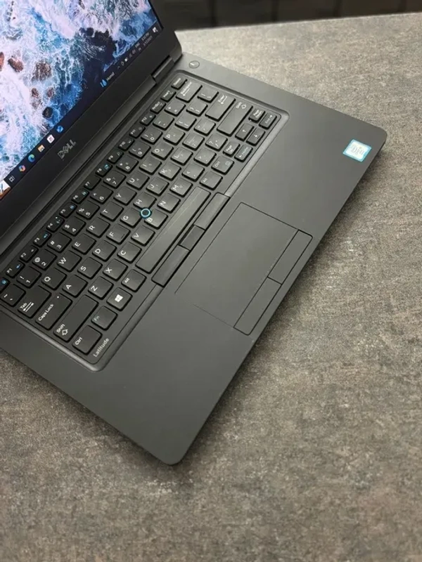 DELL Dell latitude 5480 - i5 6th gen 8gb ram, 256gb ssd