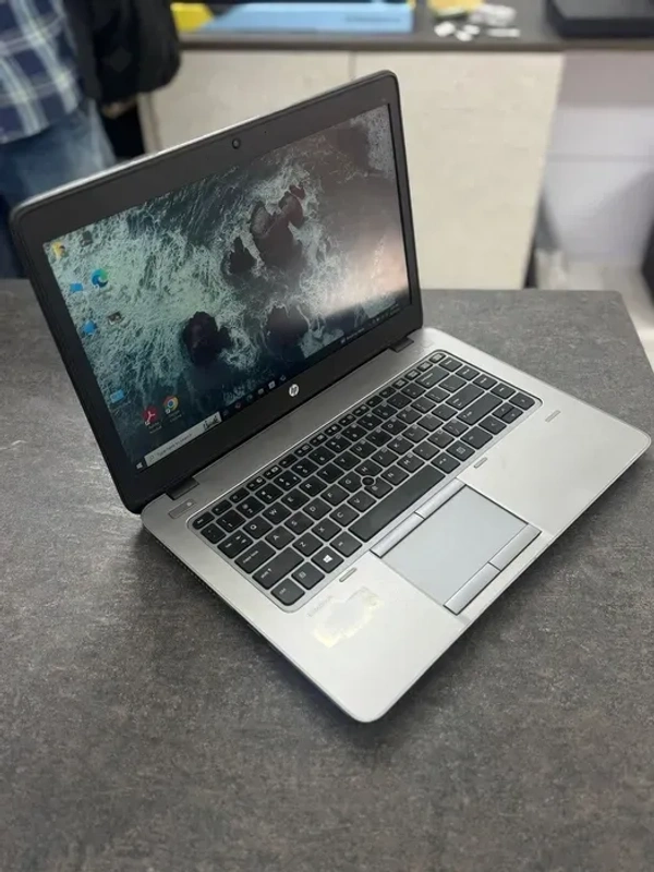 HP Hp Elitebook 745 g2 - AMD A8 7150B 8gb ram, 256gb ssd