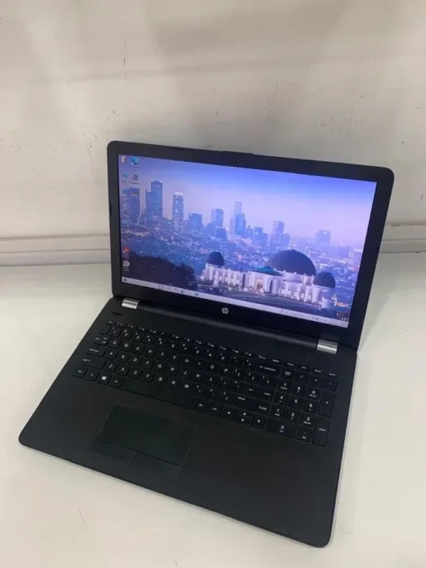 Hp laptop 15 - i3 7th gen 8gb ram, 512gb ssd
