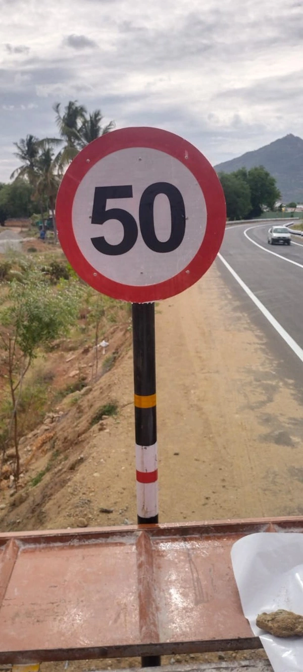 TRAFFIC SIGN BOARDS 