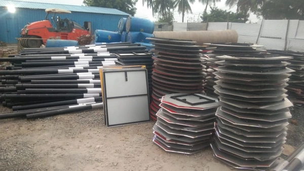 TRAFFIC SIGN BOARDS 