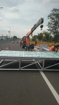 CANTILEVER SIGN BOARDS 