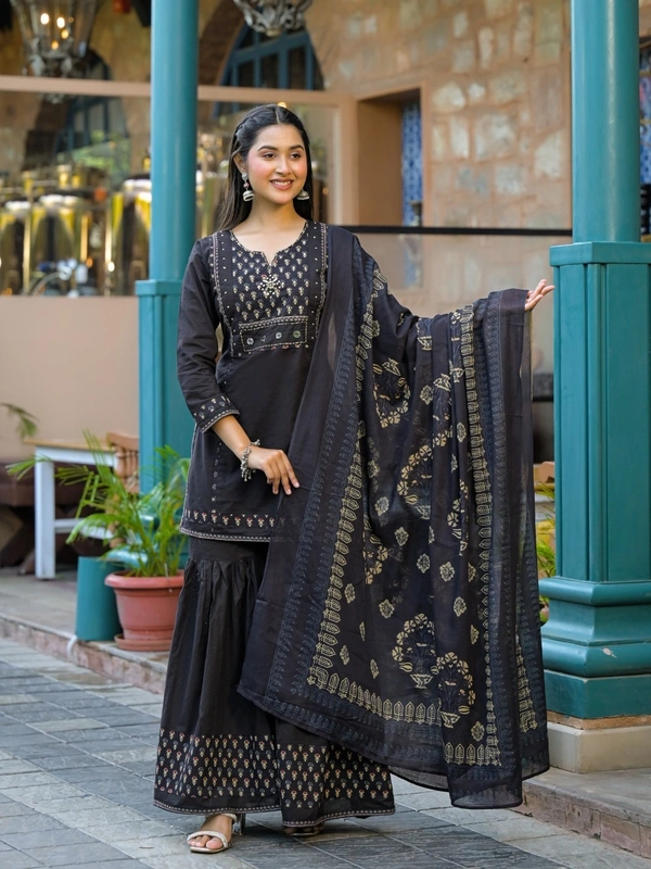 Black 3-Piece Dress Cotton D.No.-679 - 38, Black
