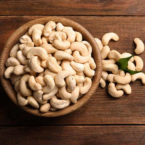 Cashew Nut W-320 (500gms) 
