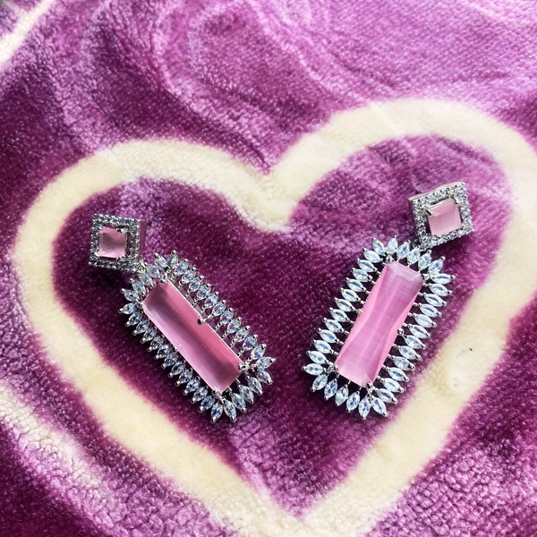Shinning Plant Jewellery Oyster Pink American Diamond Drop Earrings – Perfect AD Earrings or Anniversaries - Weddings and Party  - 5 cm, Oyster Pink