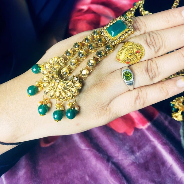 Shining Plant Jewellery Wedding Season's Special Beautiful Green Color Light Weight Bridal Sets (7 Pcs.) For Girls' and Women's - Adjustable, Green