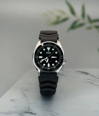 Seiko *Amazez everyone around you by wearing this analog watch from the Sports Style collection by Seiko.*