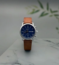 A (well-timed fact? Every man needs a classic Grant for every minute of every day. Rich leather and steel make this timepiece stylish enough for formal occasions, but built to withstand everyday use.