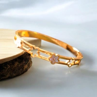 MyFirstLoveByYA Anti Tarnish - Bracelet - 18K Gold Plated - Flower - Stainless Steel - Bracelet  MFLATB18D