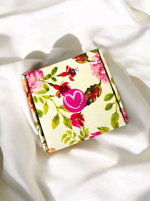 GIFT box - 5*5*1 Inch  - White