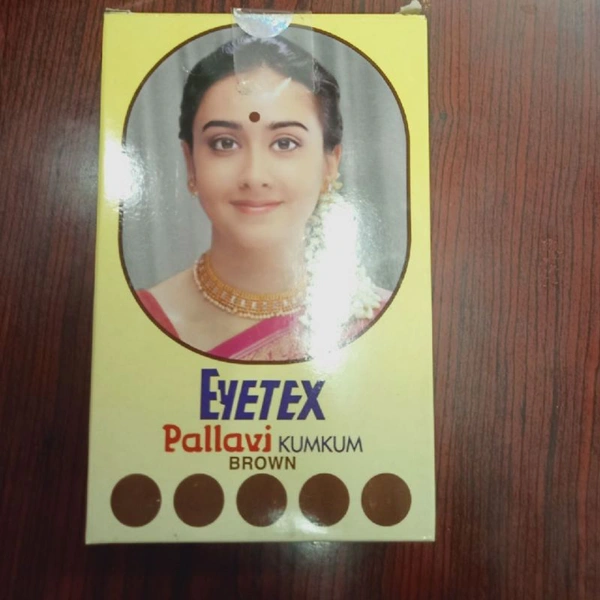 10 Eyetex Pallavi Brown