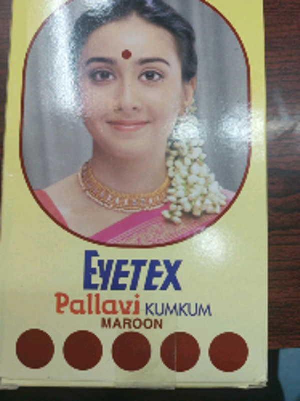 10 Eyetex Pallavi Maroon