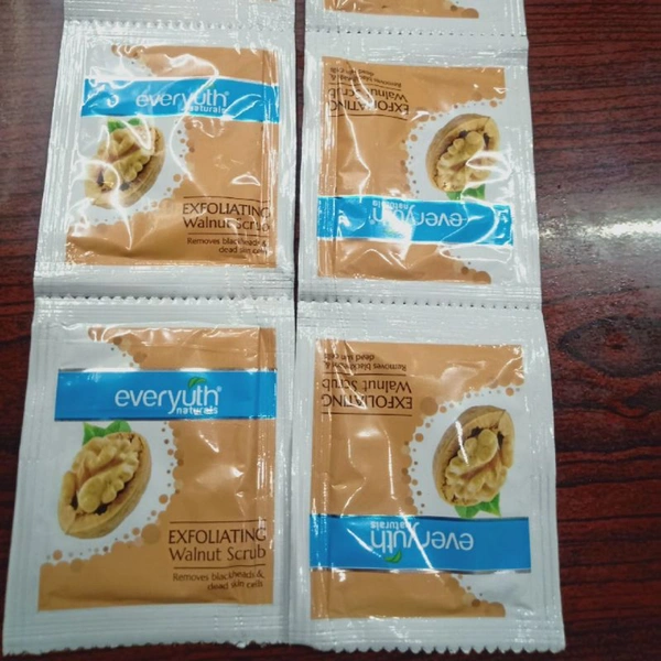 15 Ever Youth Walnut Scrub (Pouch)