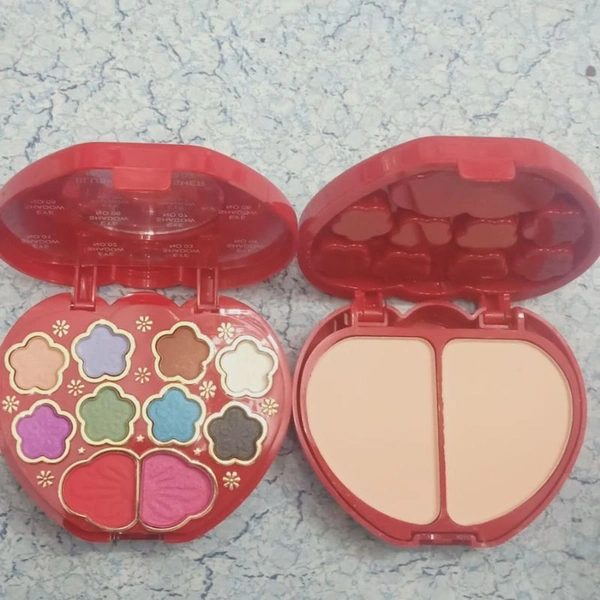 8697A.D .S make Up Kit