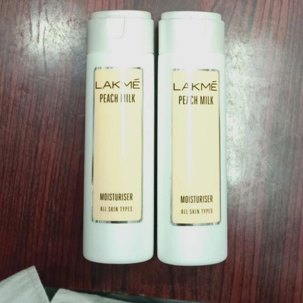 135 Lakme Peach Milk Moisturize