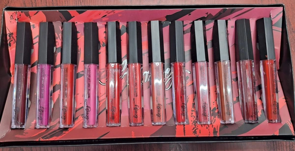 Beauty Lip Gloss - 12