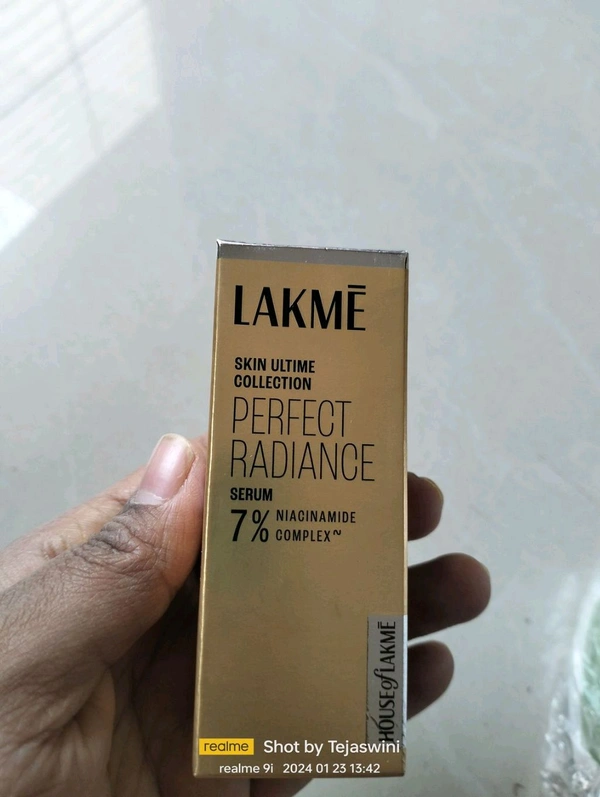 99 Lakme Perfect Radiance