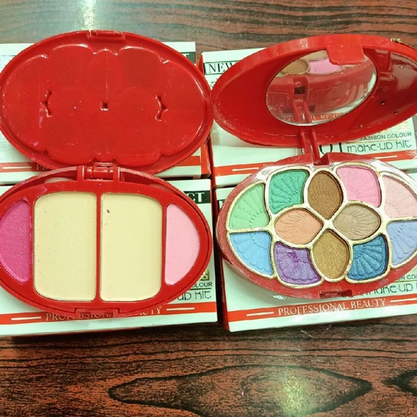 A 8273 A D S Make Up Kit