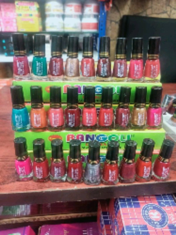 Dark Nail Polishes