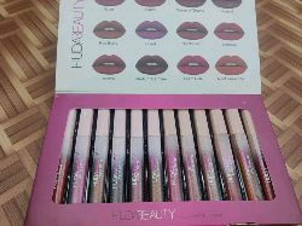 Huda Beauty Liquid Matte Lipstick