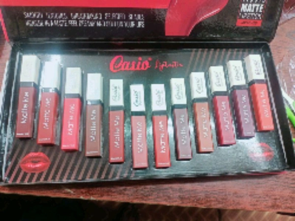Matte Me Lips Gloss