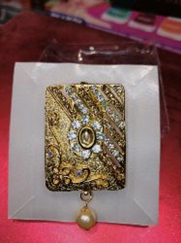 O-8 Saree Pin