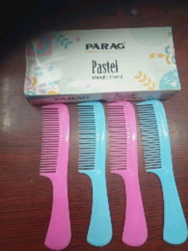 Parag Hangle Comb