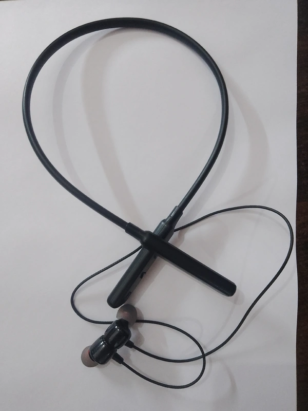 U&i (Neckband) - Best Quality, Black