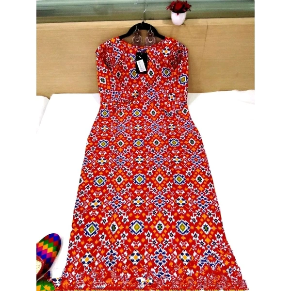 Stylish Red Crepe Kurta For Women - Red, L