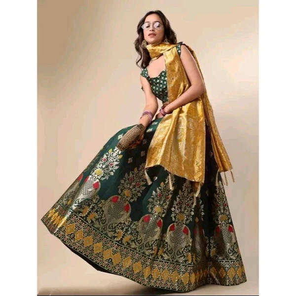 LWomen's Green Lehengas