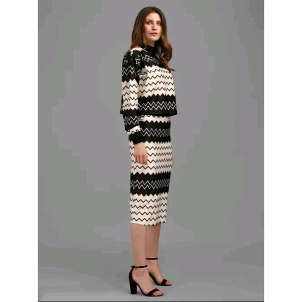  Women's Top & Bottom Sets - XL