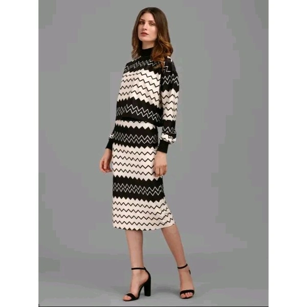  Women's Top & Bottom Sets - XL