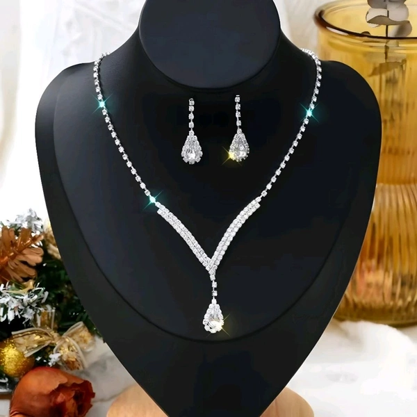 Beautiful Korean Rhinestones Zircon Necklace Set